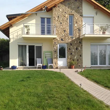 Two-bedroom In Balatonfured/balaton 18755 Apartman Balatonfüred