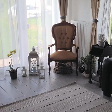 Two-bedroom In Balatonfured/balaton 18755 Balatonfured